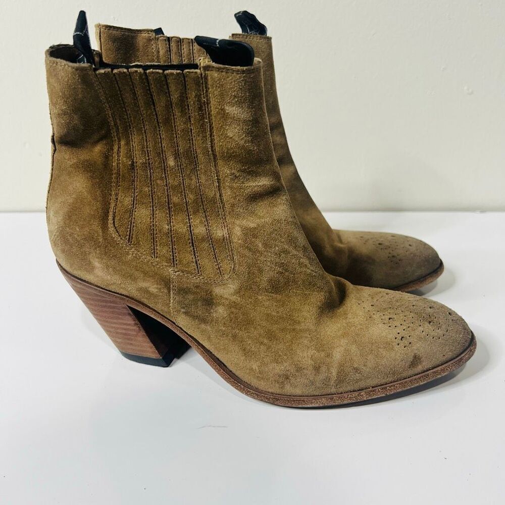 Free Lance Jane 70 Chelsea Beveled Boot With Heel Suede Leather Taupe Brown Size